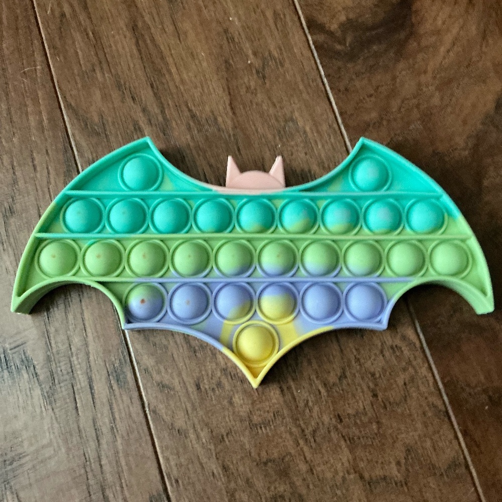 🦇 Pastel Multi-Color Bat Pop-It